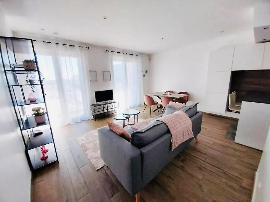 Luxury 2 Bedrooms With Parking&Terrace - Cd5 Luxembourg